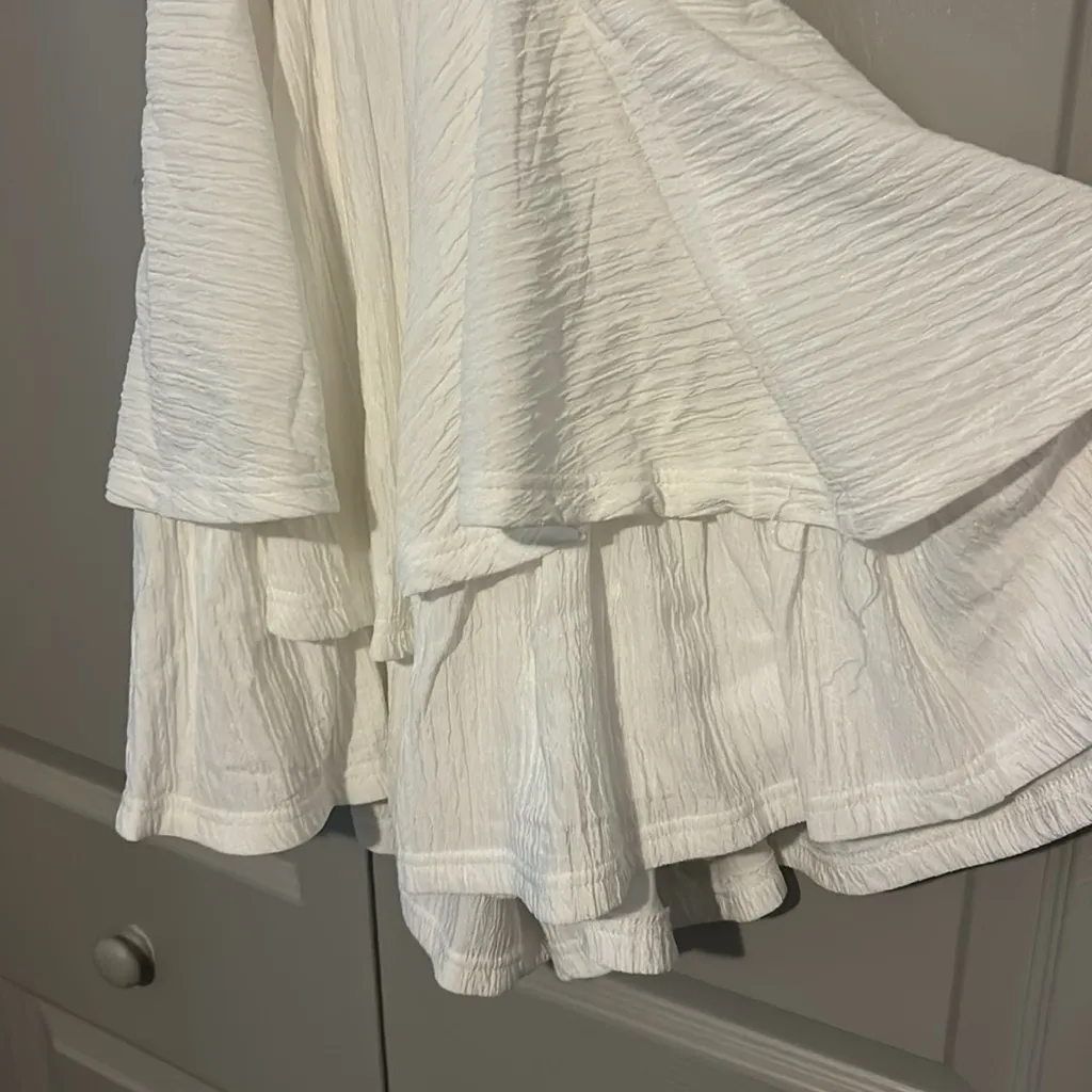 Selfie Leslie Glory Crossover Bust Layered Hem Romper White Medium NWT - Image 12