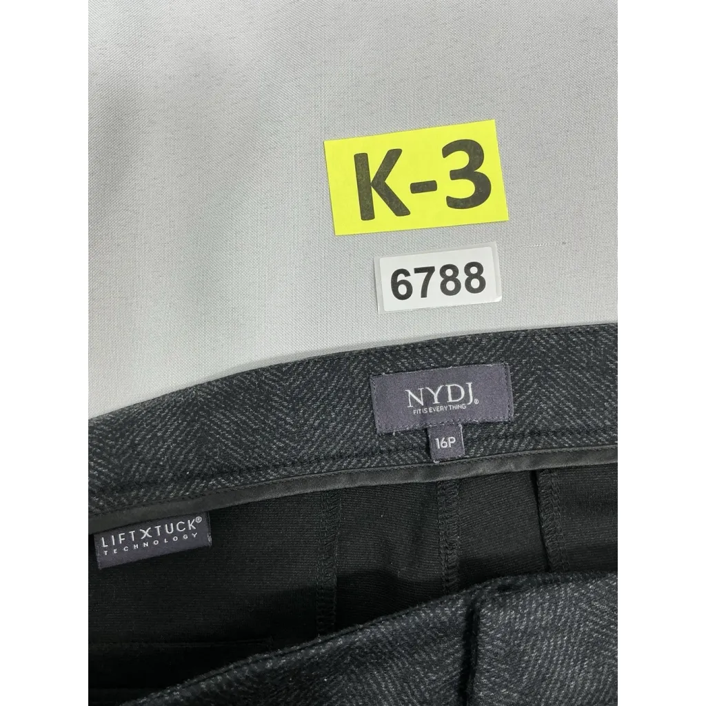 Womans Excellent Condition NYDJ Lift & Tuck Dress Pants 16P Grayish Black - Image 3