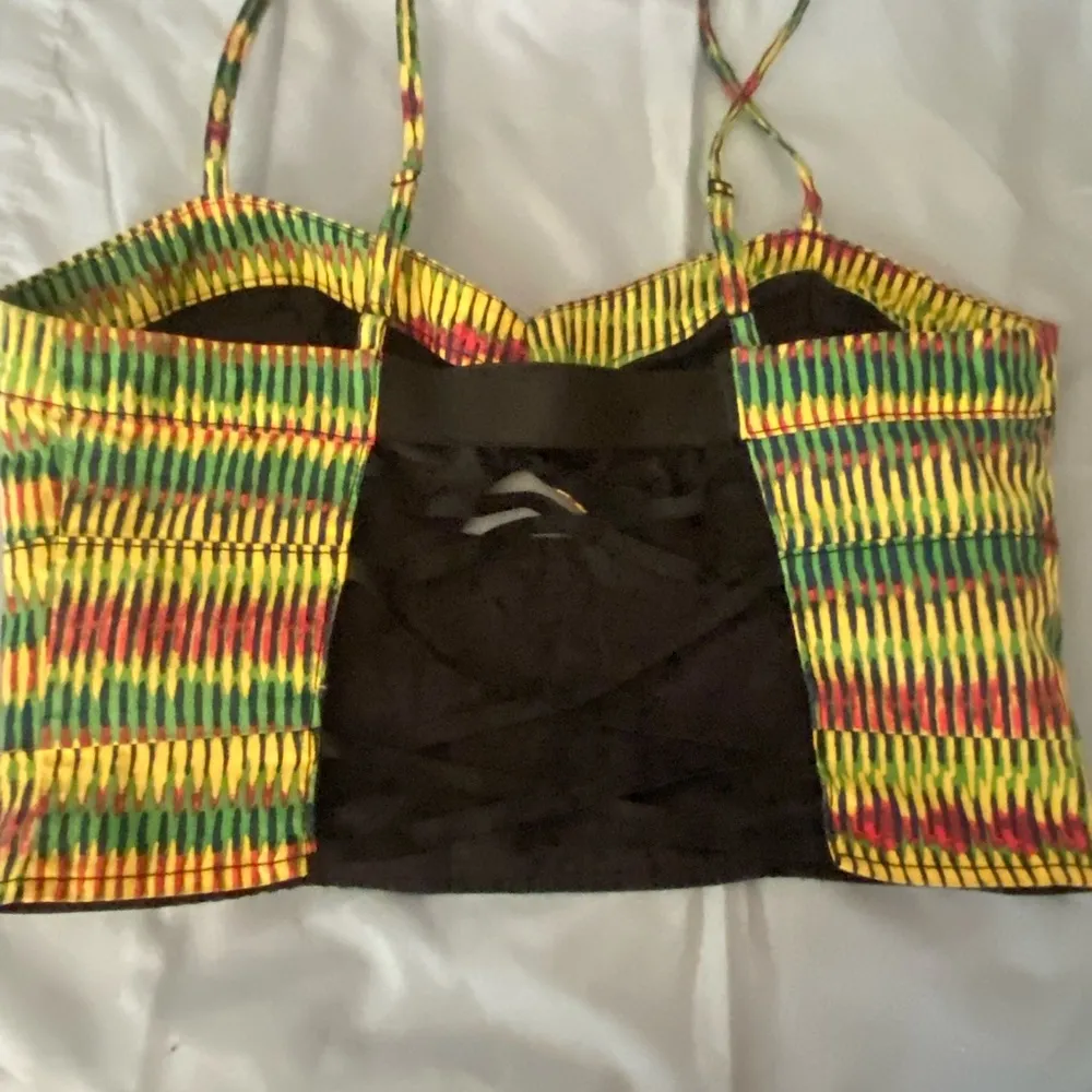 Silence + Noise Urban Outfitters Womens Crop Top M Green Yellow Blue Print - Image 4