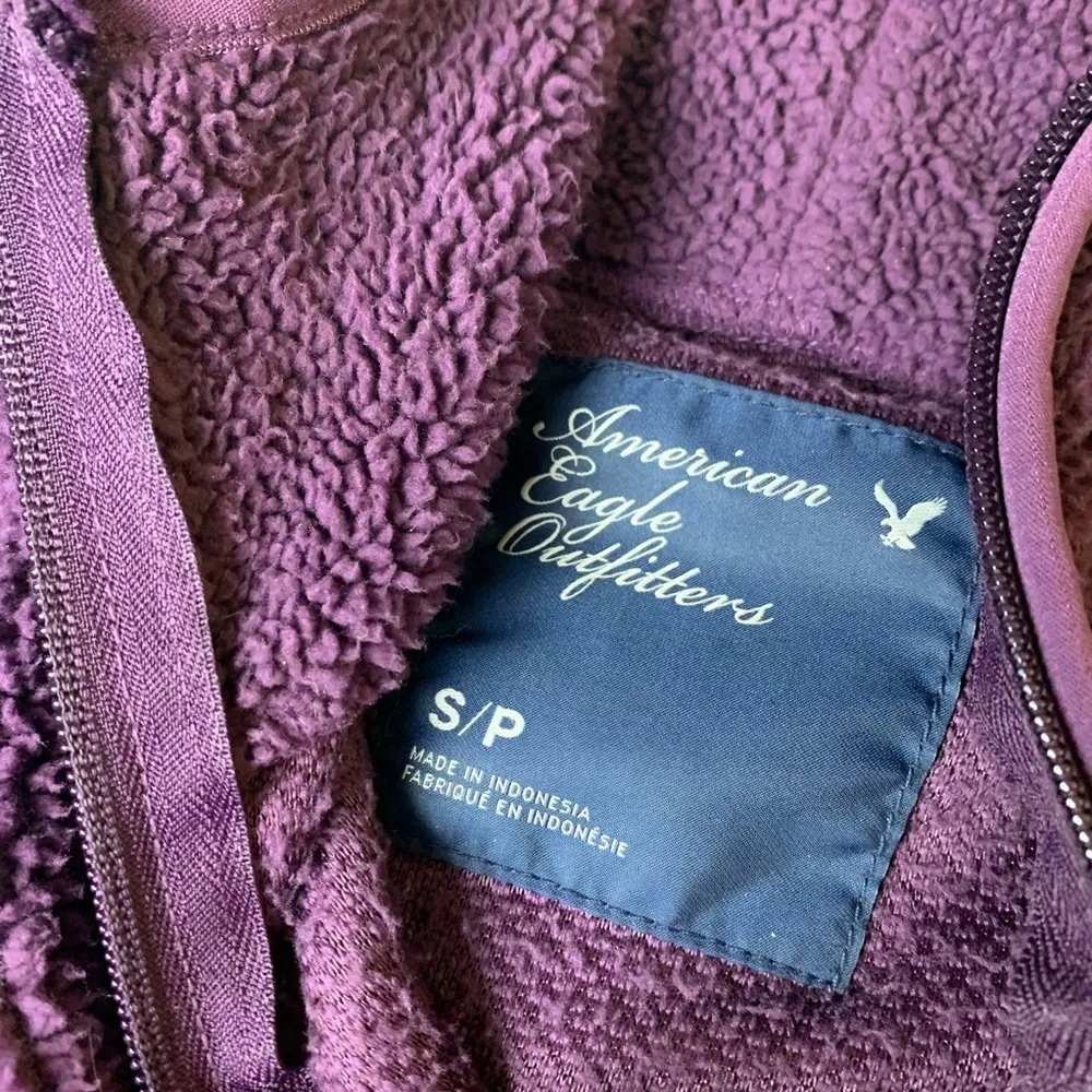 American Eagle  Purple Fleece Jacket Small - Image 4