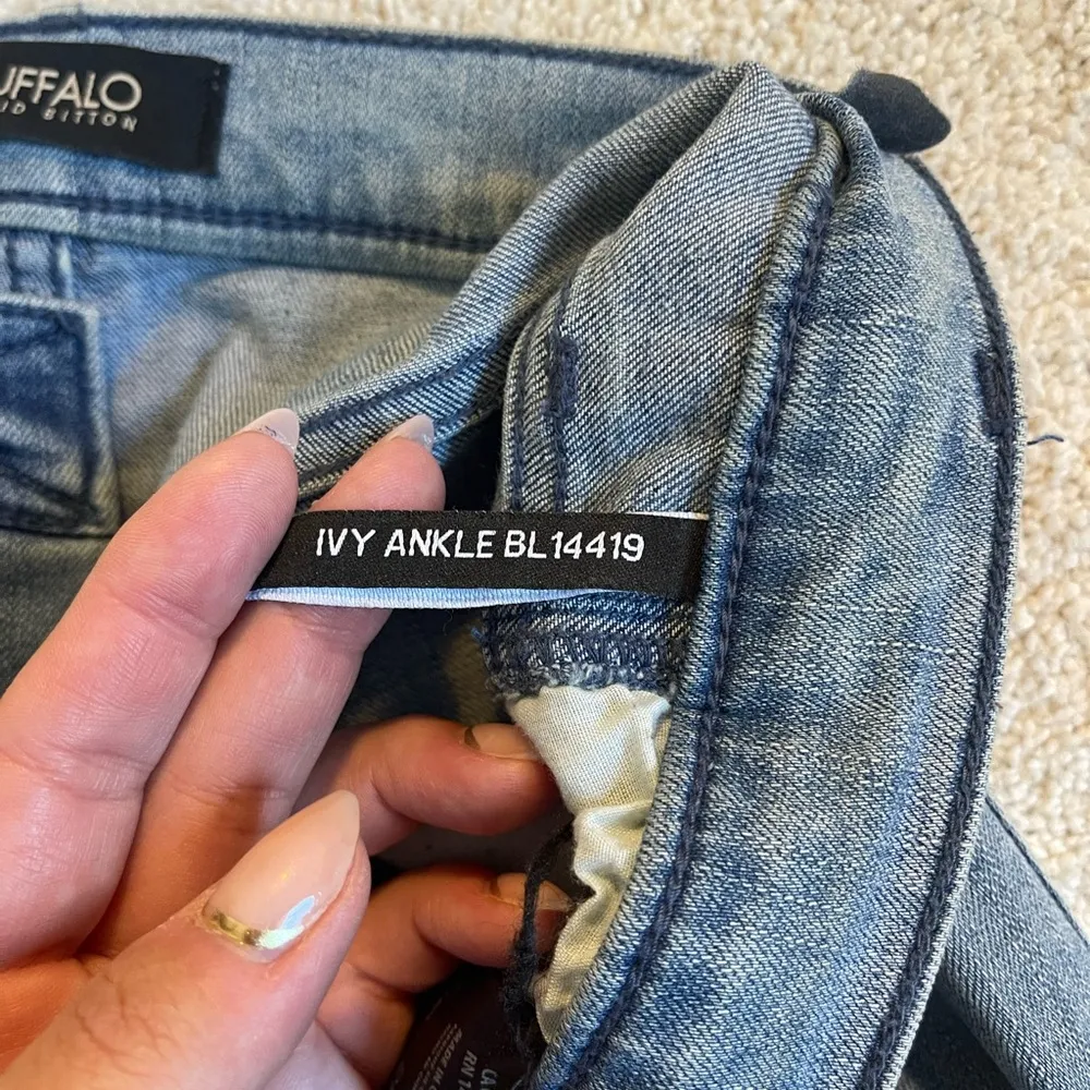 Buffalo David Bitton women’s jeans ankle grazer stretch size 28 - Image 6