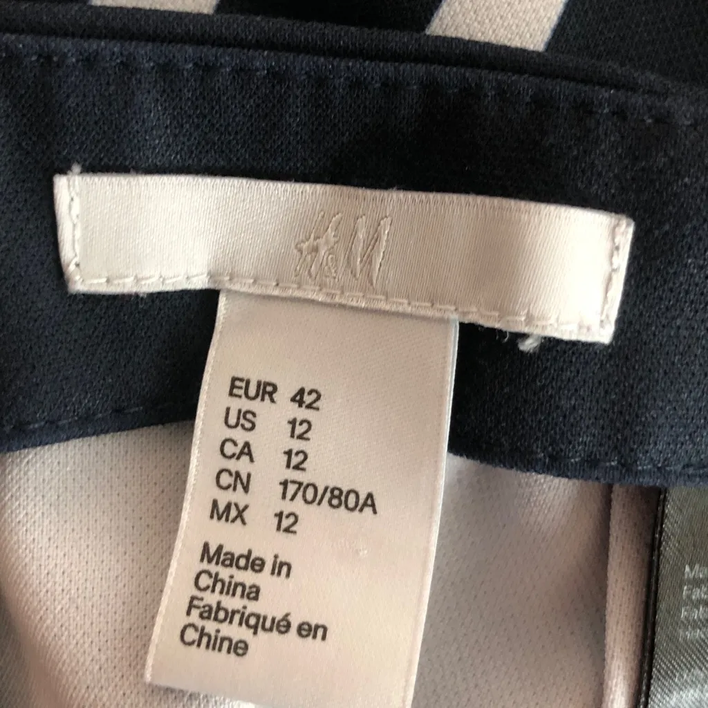 H&M size 12 Monochrome Striped Pencil Skirt - Image 4