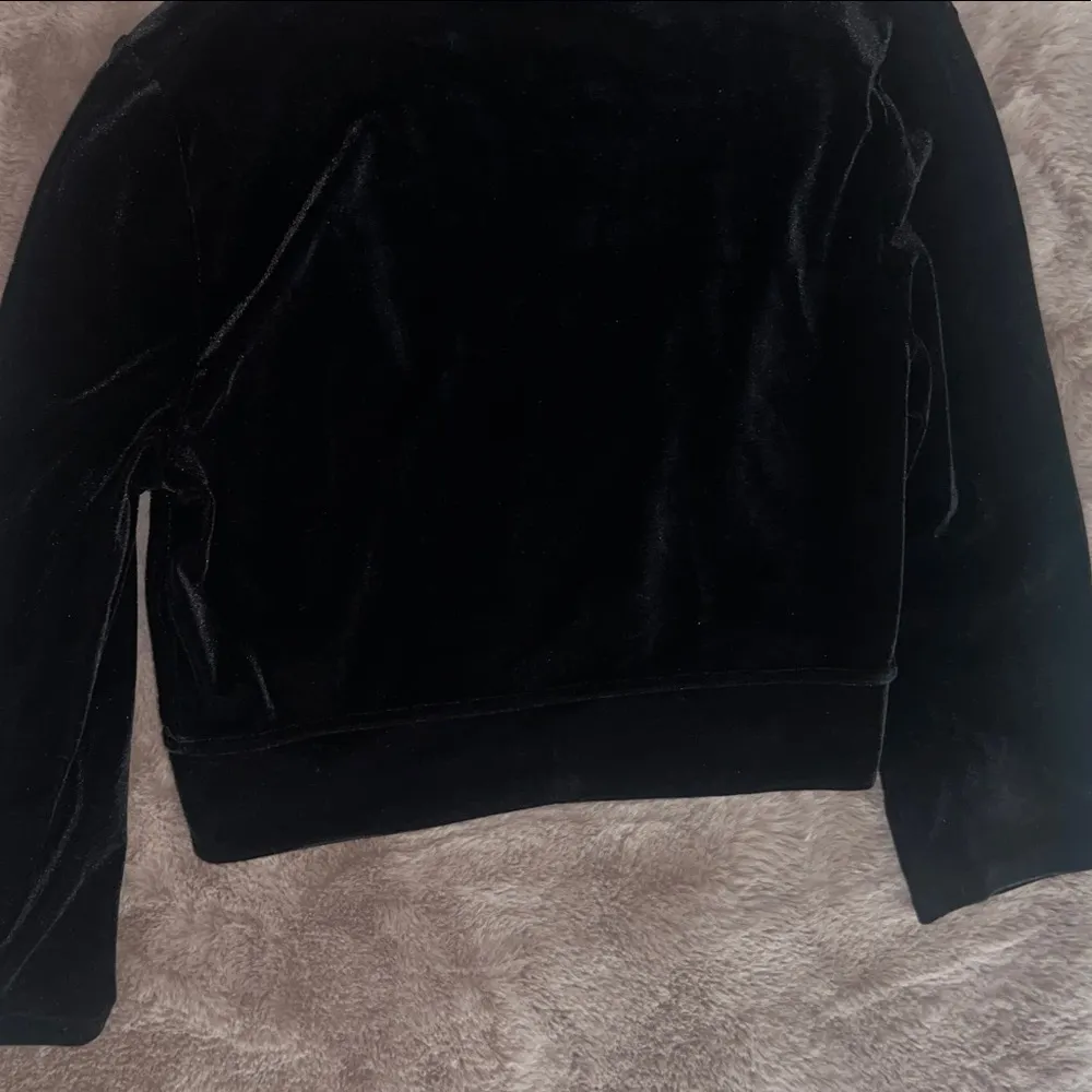 White House Black Market Elegant Black Blazer - Image 5