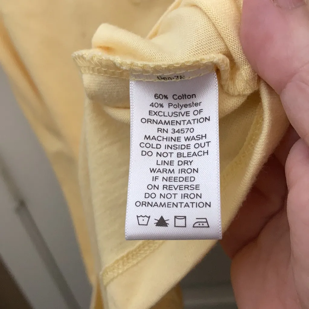 FINAL MARKDOWN Decorative denim & company tee (S) Yellow - Image 4