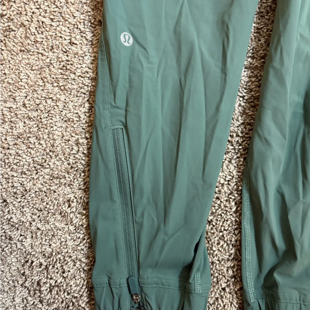 Lululemon  Adapted State High-Rise Jogger Size 8 - Image 5