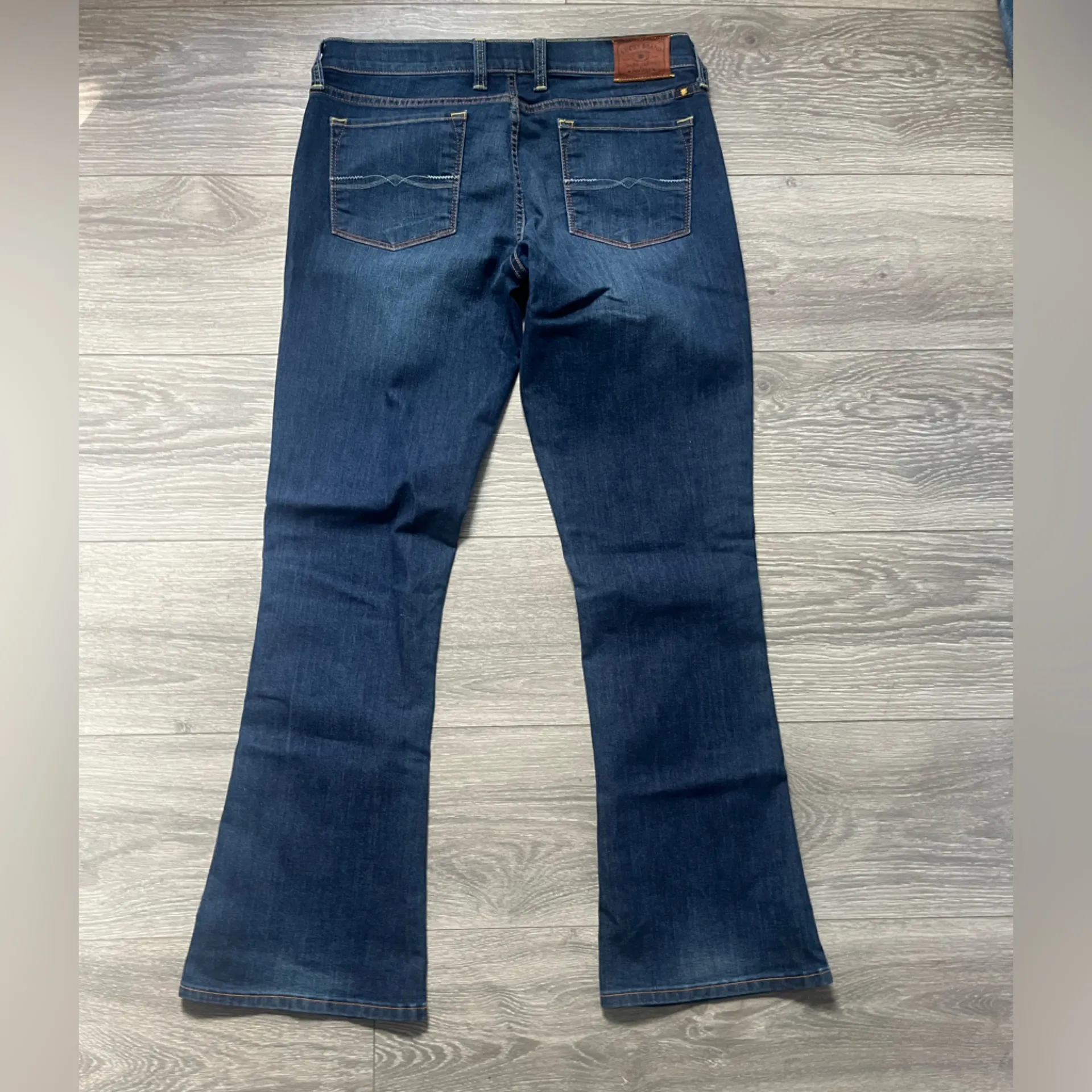 Lucky Brand Charlie Baby Boot Dark Rinse Blue Denim Classic Jeans Size 6 Casual - Image 2