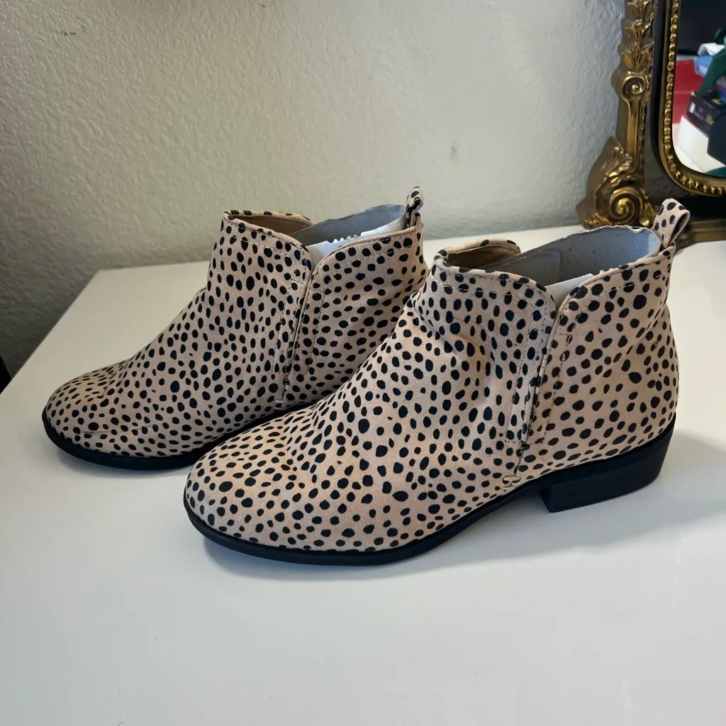 Universal Threads Leopard Print Ankle Boots - Image 2