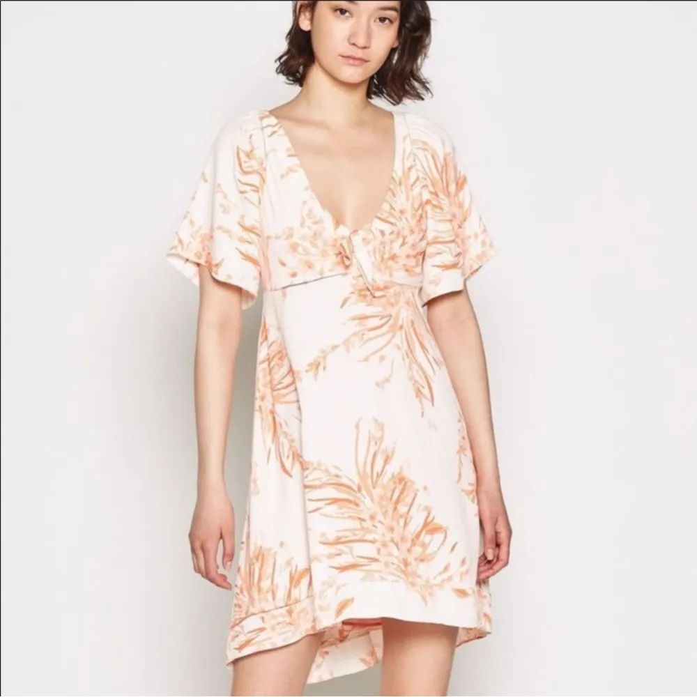 Joie Aralda Floral Dress in Island Sunset Size 4 - Image 2