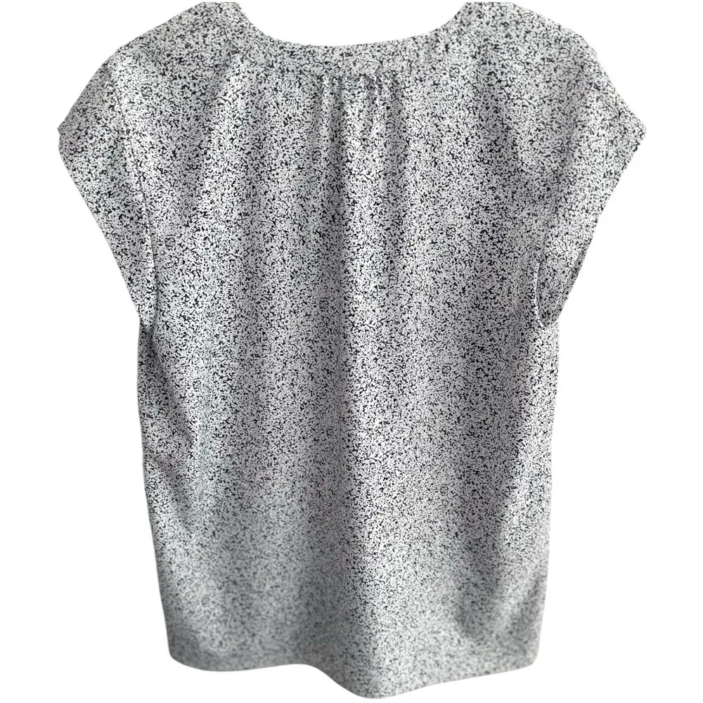 Hilary Radley Black and White Printed Blouse – Size L - Image 4