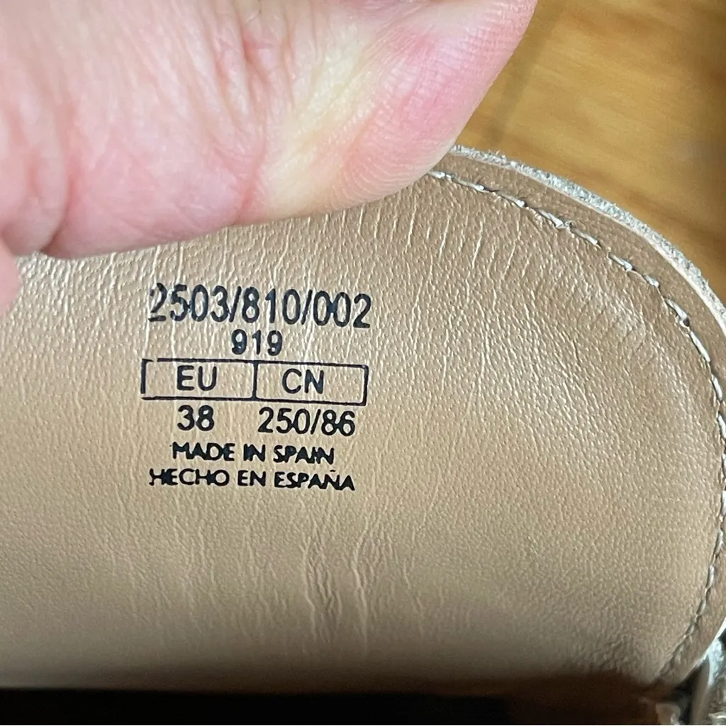 Zara Womens Beige Cream leather mules sandals with tassels & gold chain Sz 38 - Image 9