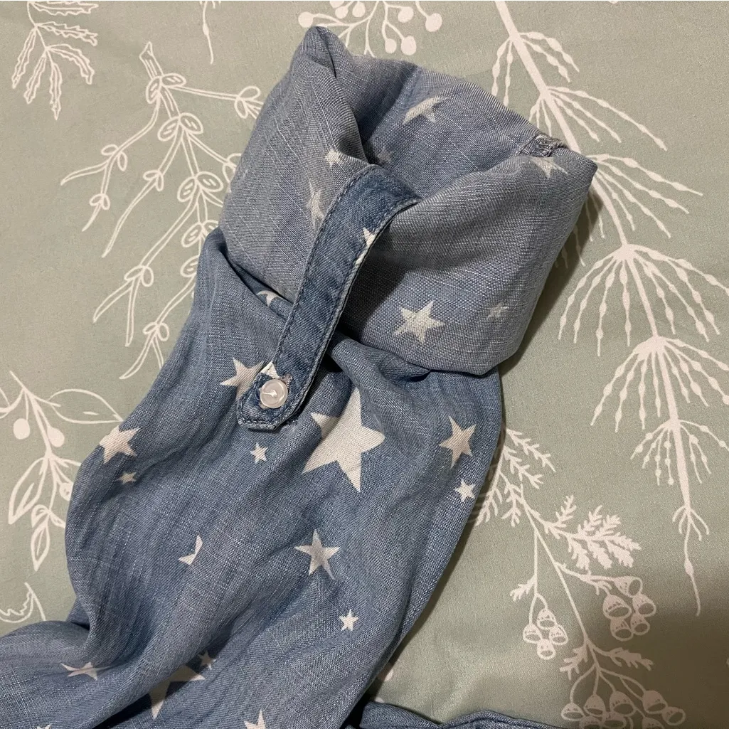 Sneak Peek Blue Chambray with White Stars Button Down Shirt Size M Size M - Image 5