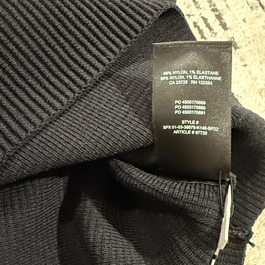 Aritzia Babaton Sculpt Black Ribbed Crop Top - Image 6