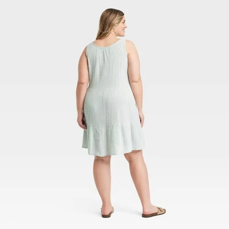 Universal Thread NWOT Women's Mini Sundress Light Green Striped 1X - Image 3