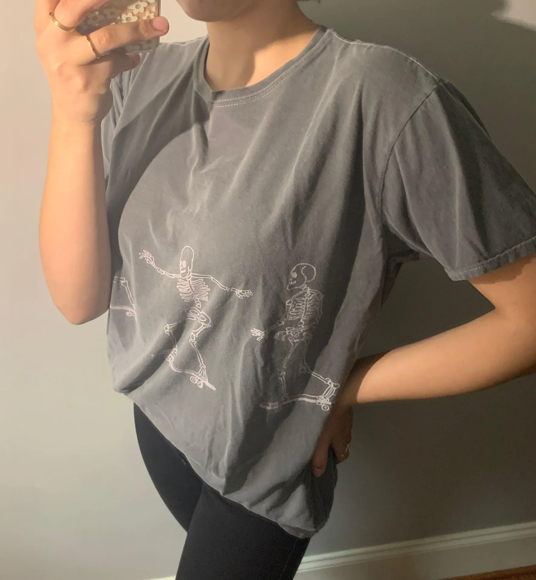 Urban Outfitters skateboarding skeletons tshirt💫 - Image 5