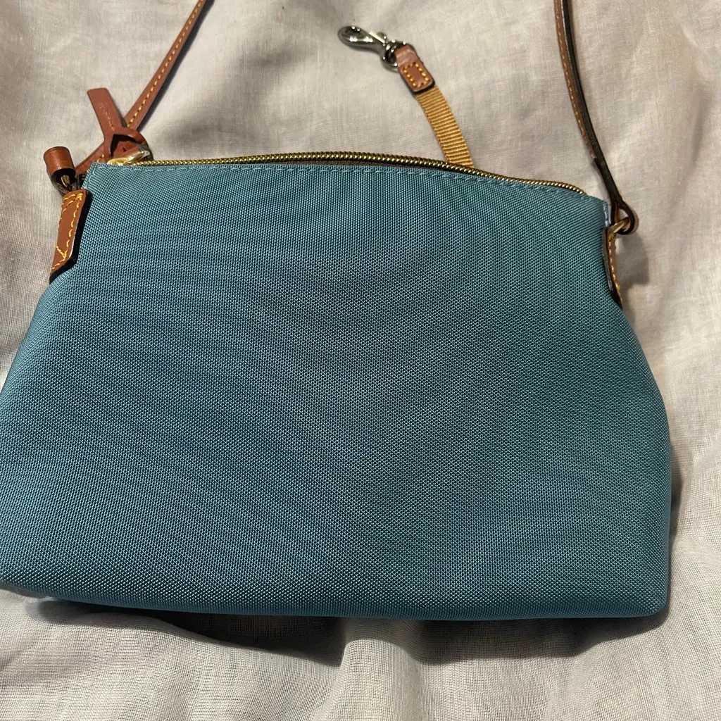 Dooney & Bourke Teal crossbody bag. - Image 2