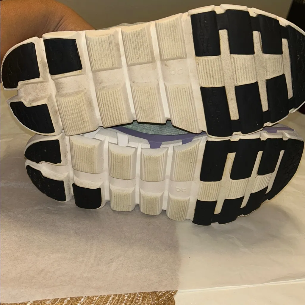 On Running Cloudtec Sneakers in Black, Gray, and Purple - Image 4