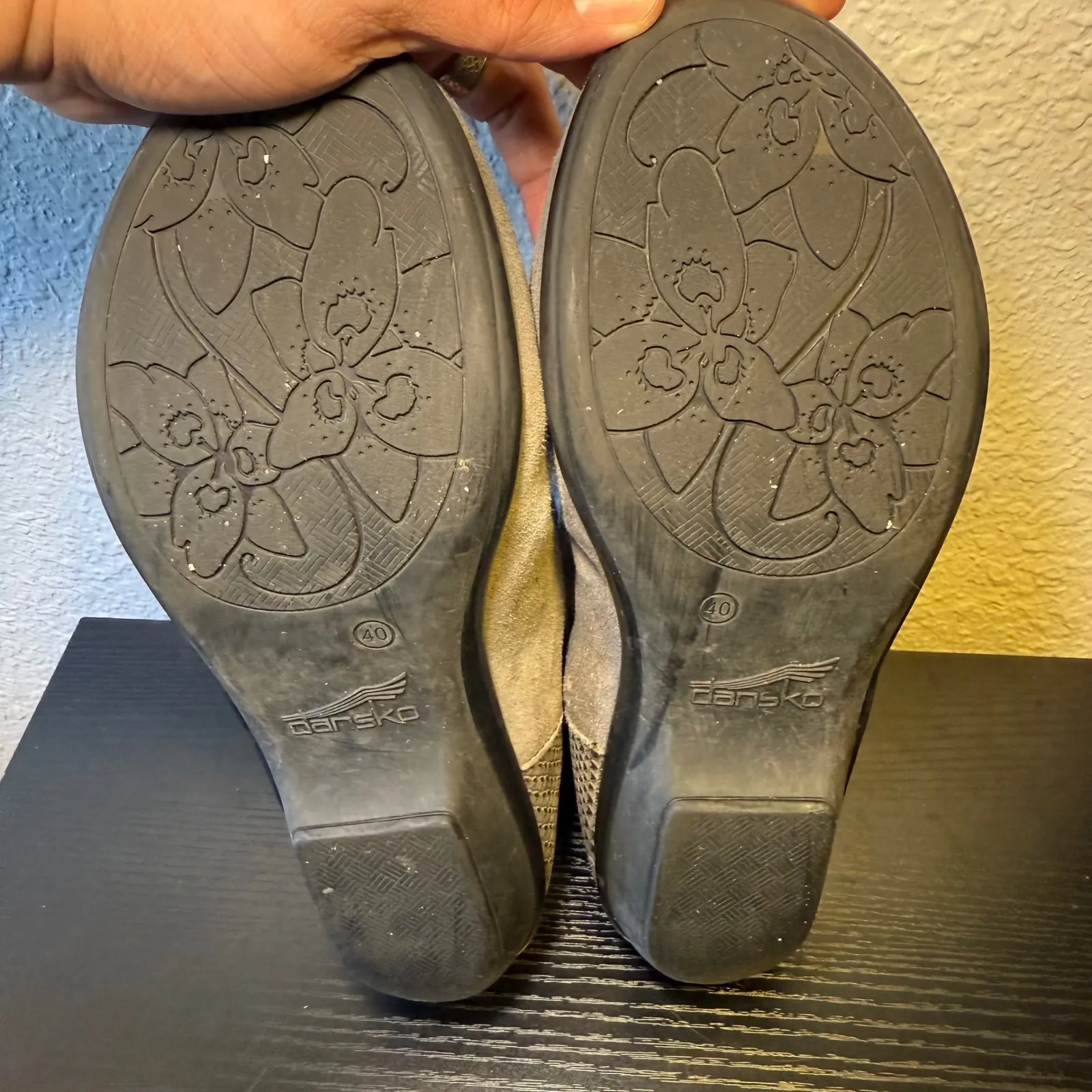 Dansko Gray Suede Leather Otis Ankle Boots Womens Size‎ 9.5 Side Zipper Slip-On - Image 10