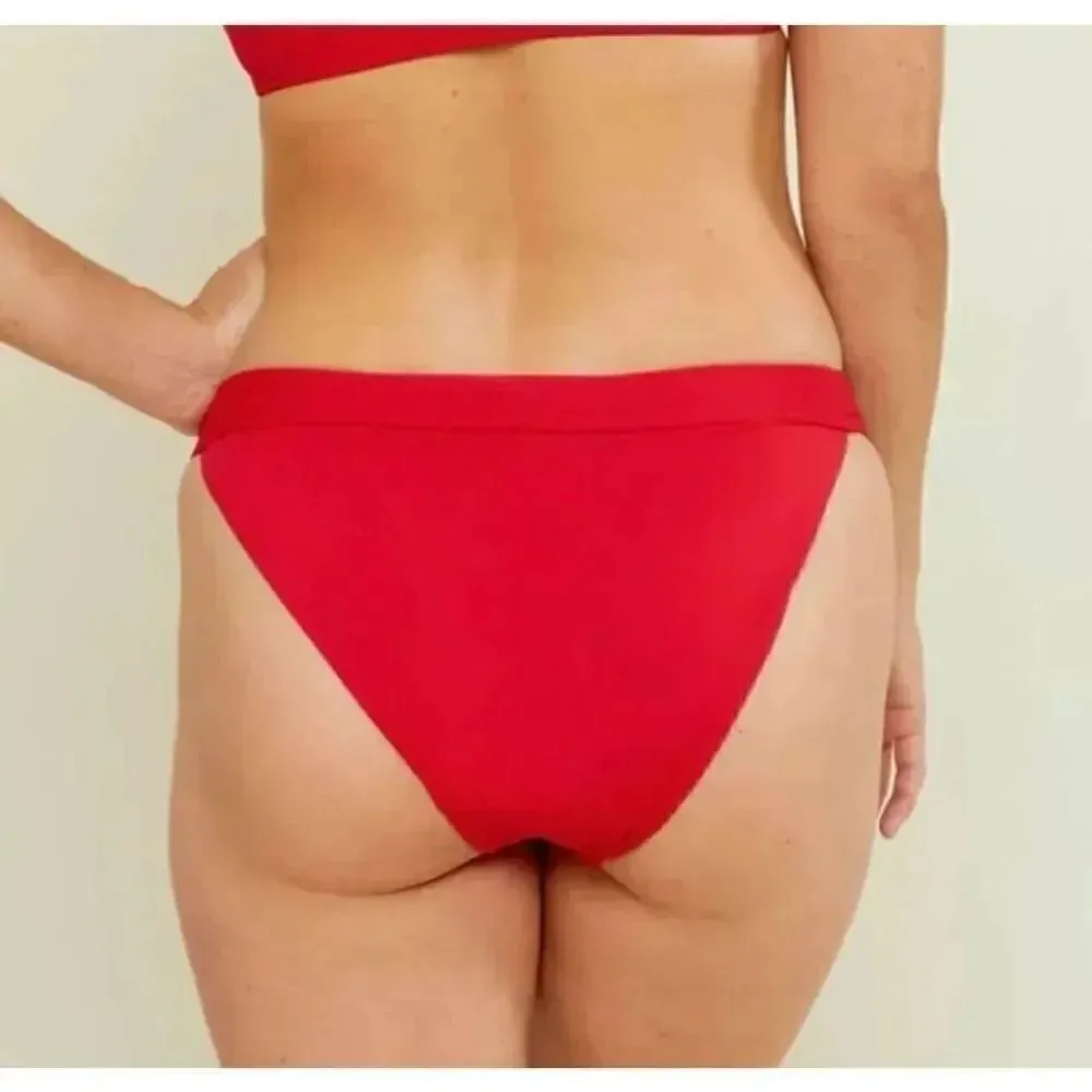 Andie Cherry Red
The Cheeky Bottom Swimming Bikini Sz M - Image 2