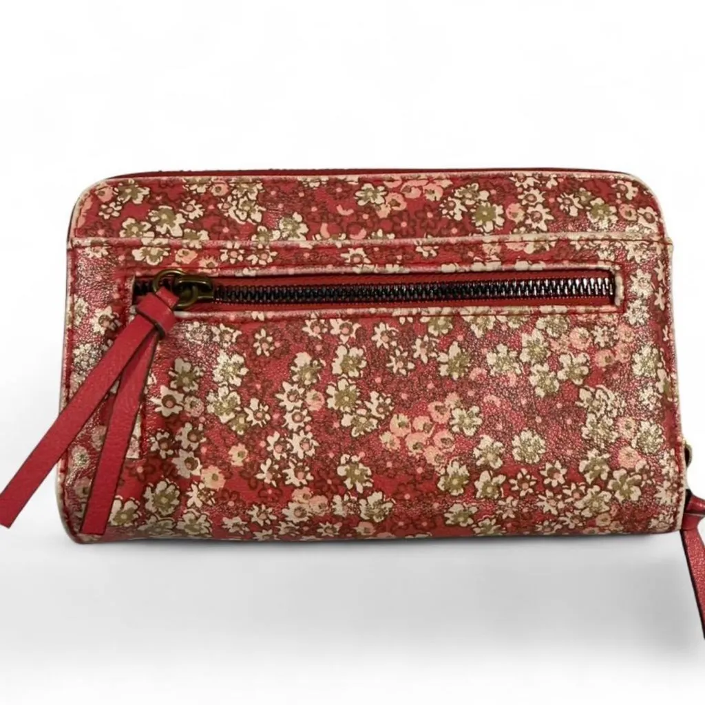 Chic Floral Red and Green Women's Wallet - Image 3