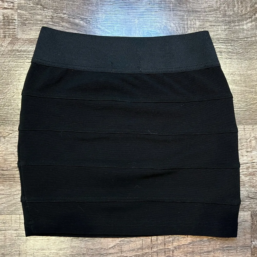 Charlotte Russe Classic Black Mini Skirt XS Elastic Waistband - Image 5