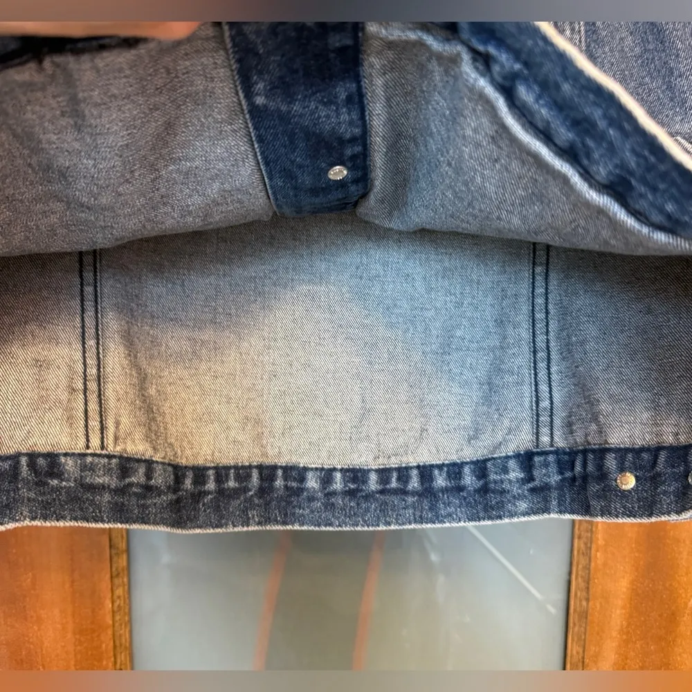 Cabela’s Women Embellished Studded Button Up Dark Denim Cotton Vest - large - Image 6