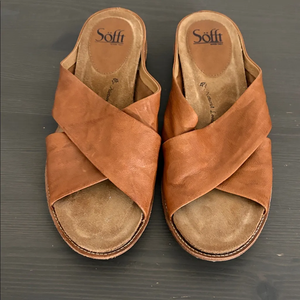 Sofft Brylee leather crisscross slide sandal camel size 9 Brown - Image 4