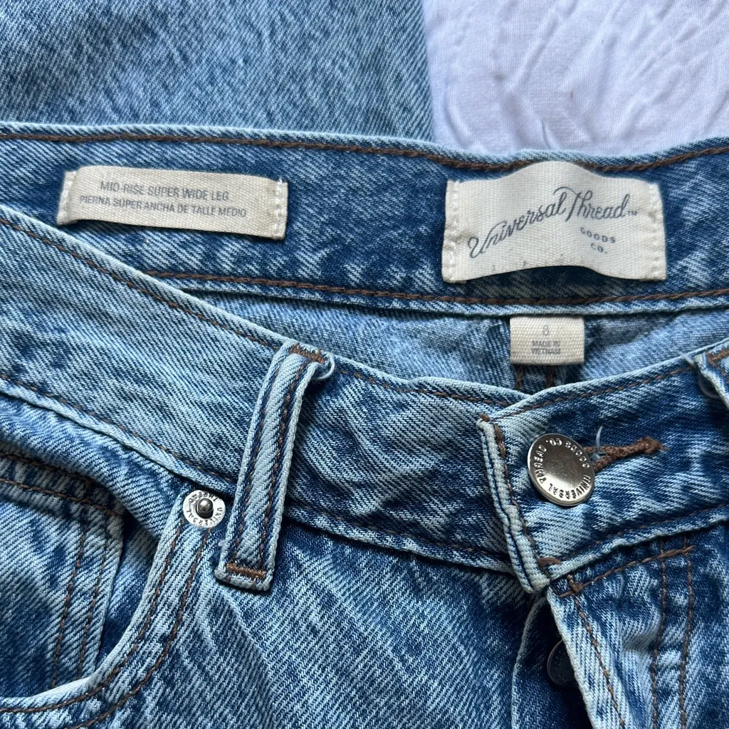 Universal Thread Black Wide-Leg Jeans - Image 6