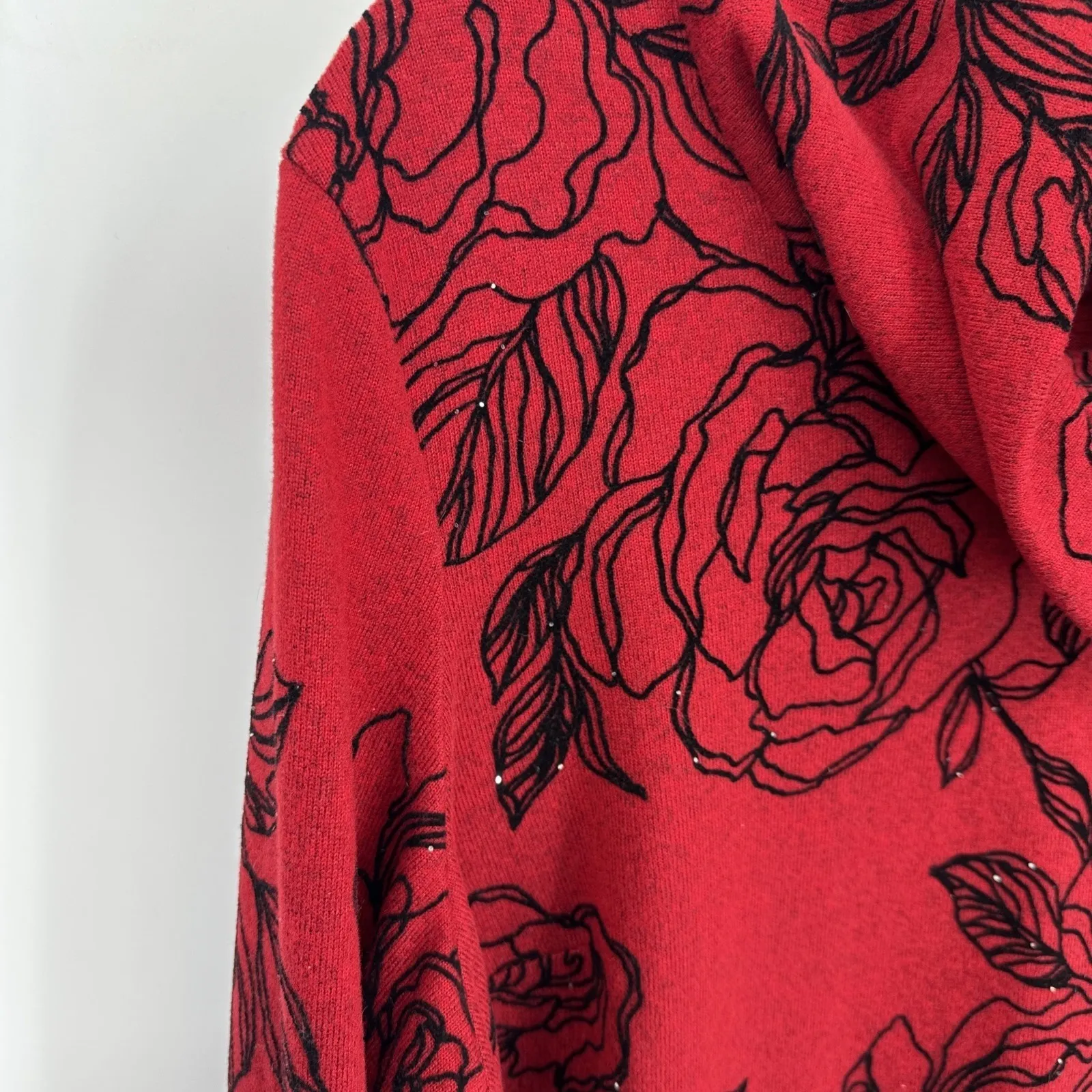 Coco Blanco Turtleneck Sweater Womens XL Red Black Floral Sequin Flutter Sleeve - Image 4