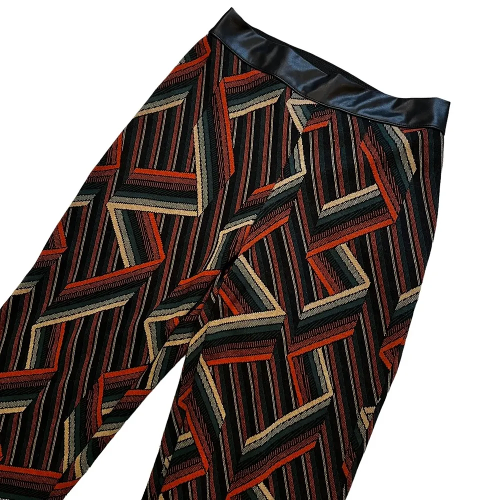 O.B. J Collection Pull On Flare Bottom Groovy Style Pants Size undefined - Image 4