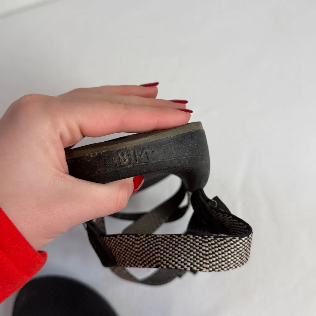 Chaco Cloud Strapped Sandels - Image 6