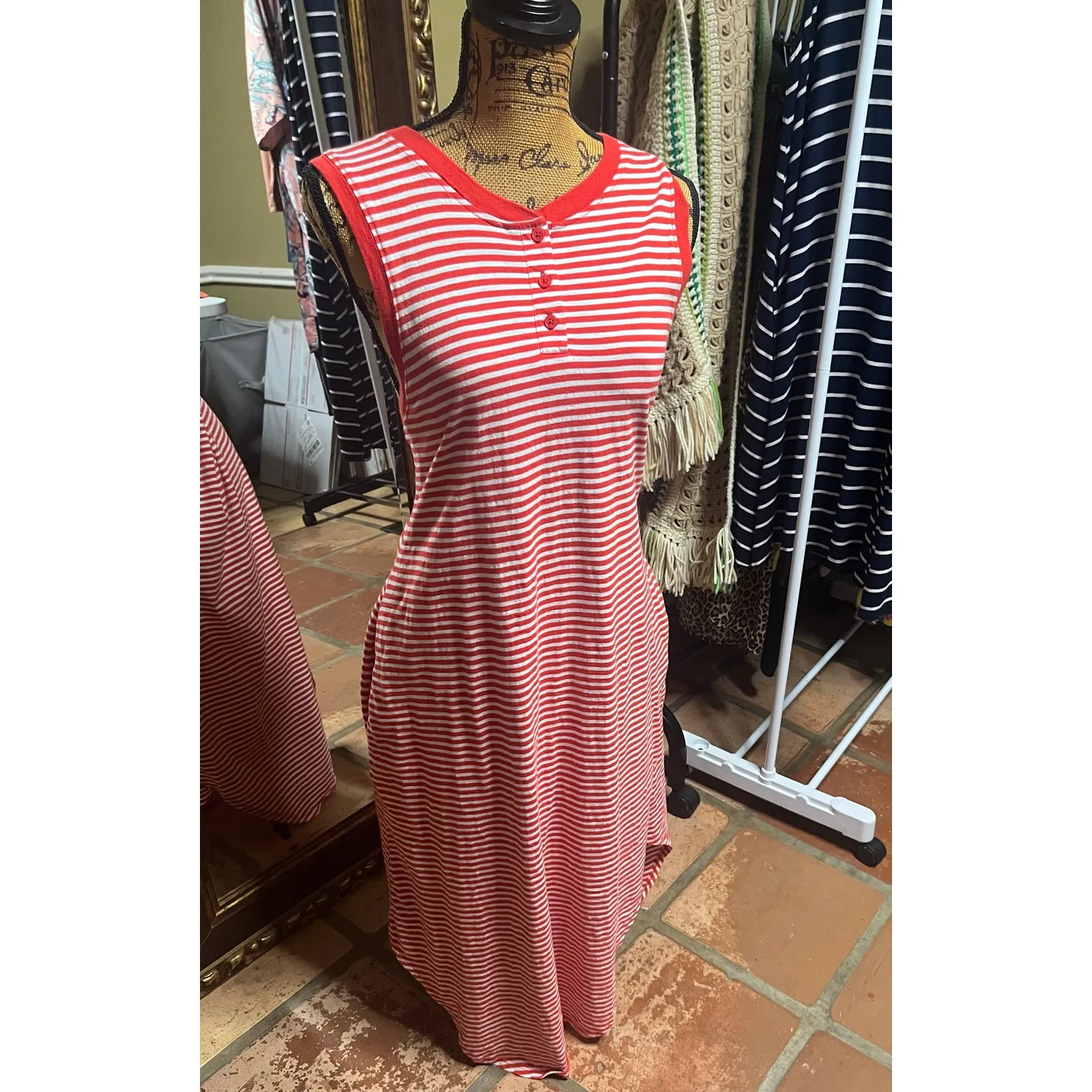 Time & True Striped Sleeveless Curve Hem Midi Dress Red Size XXL - Image 3