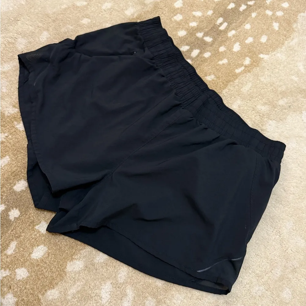 Target All in Motion black reflective athletic shorts women’s size large - Image 3