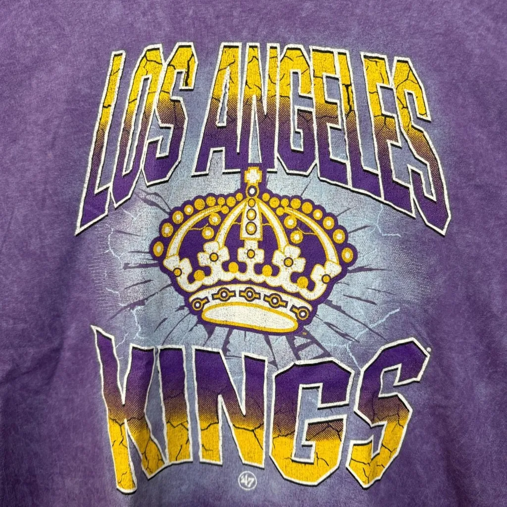 Los Angeles Kings Throwback Team Logo NHL T-shirt Size 2XL - Image 2