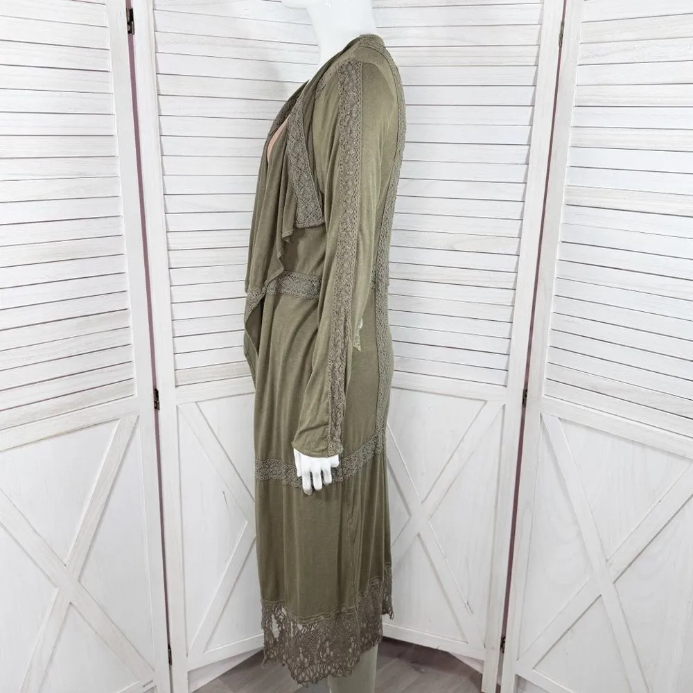 Gimmicks by BKE Buckle Boho Lace Trim Cardigan Duster Olive Green Small - Image 2