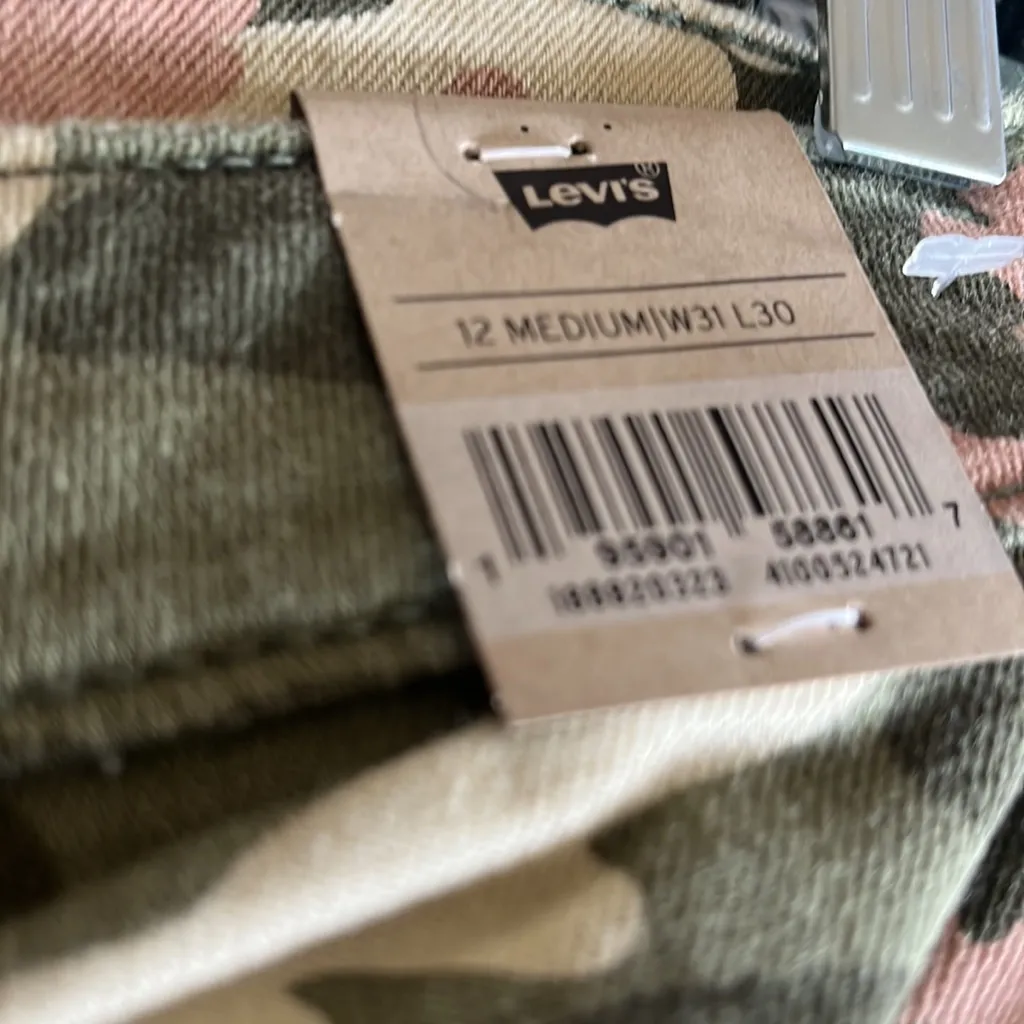 NWT LEVI’S 721 High Rise Skinny Jeans Camouflage SZ-12 - Image 8