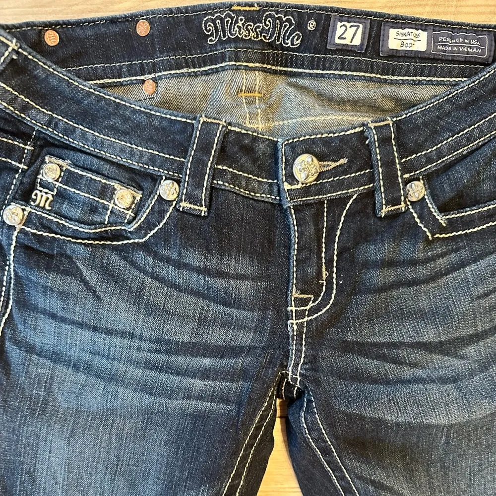 Miss Me Signature Boot Cut Crop Bling Jeans Dark Wash Size 27 - Image 3