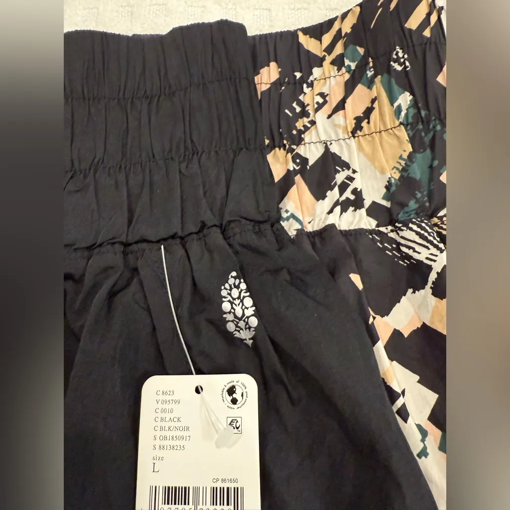 NWT FP MOVEMENT BUNDLE: The Way Home Shorts, size Large - Image 4