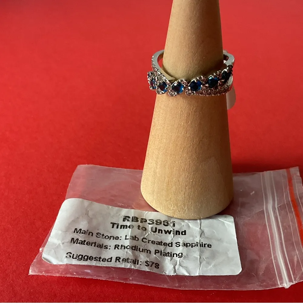 Bomb Party RBP3961 “Time to Unwind” Lab Created Sapphire Rhodium Size 8 Ring NWT - Image 4