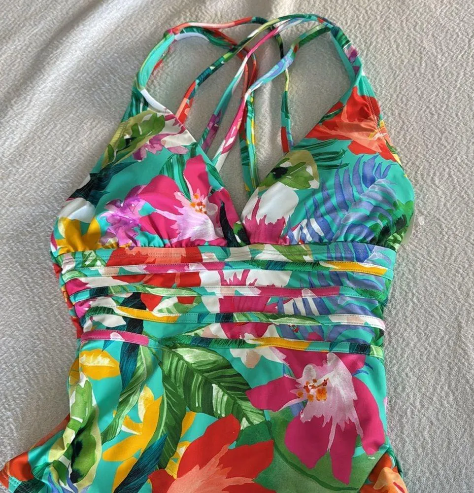 LA BLANCA Tropea Floral-Print One-Piece Swimsuit, Size 4, $124 - Image 7