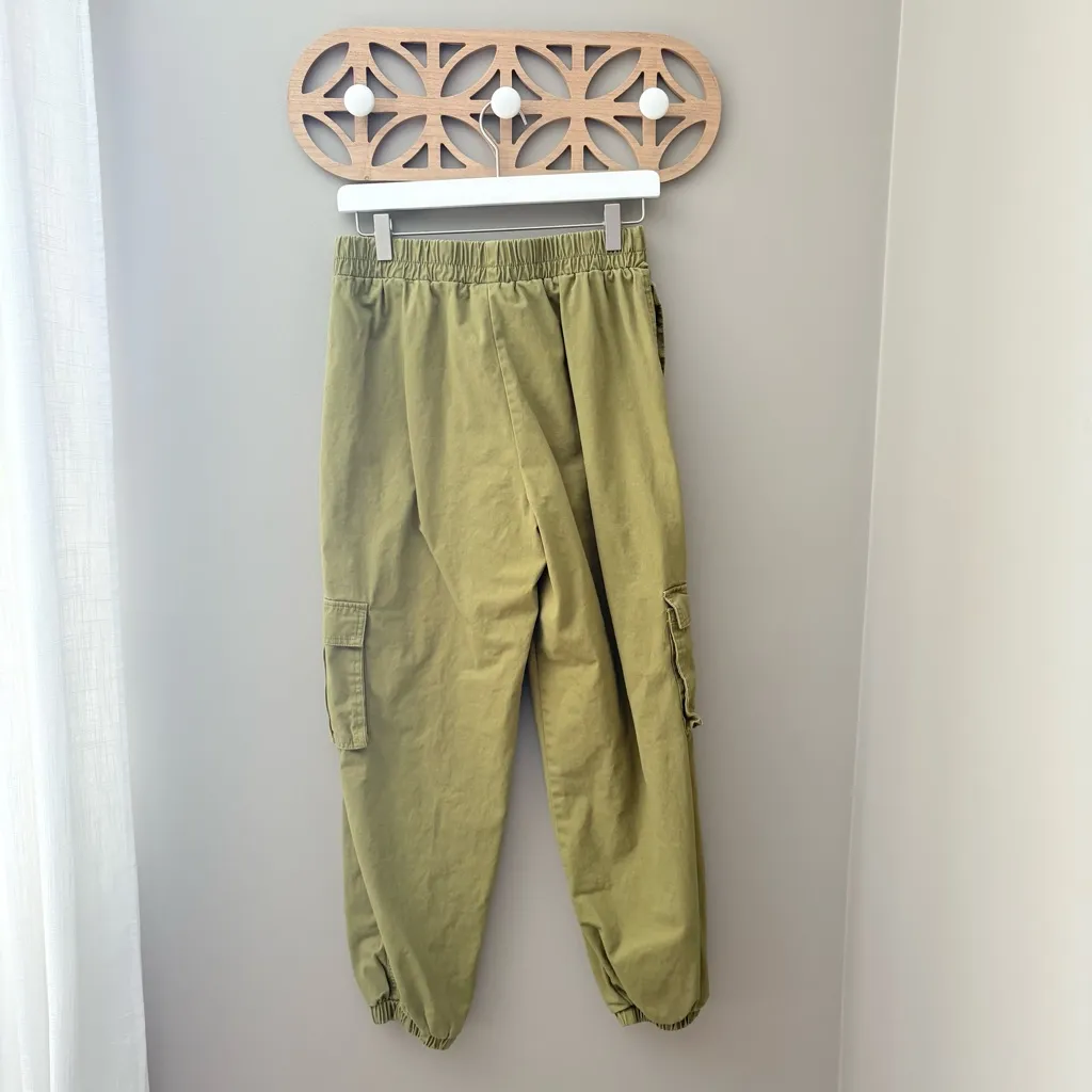 Forever 21 Cargo Pants Green Sz Medium - Image 4