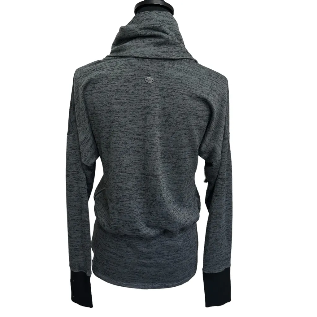 Athleta Size Small Gray Batwing and Robin Cowl Neck Top Pullover‎ Tunic Sweater - Image 3
