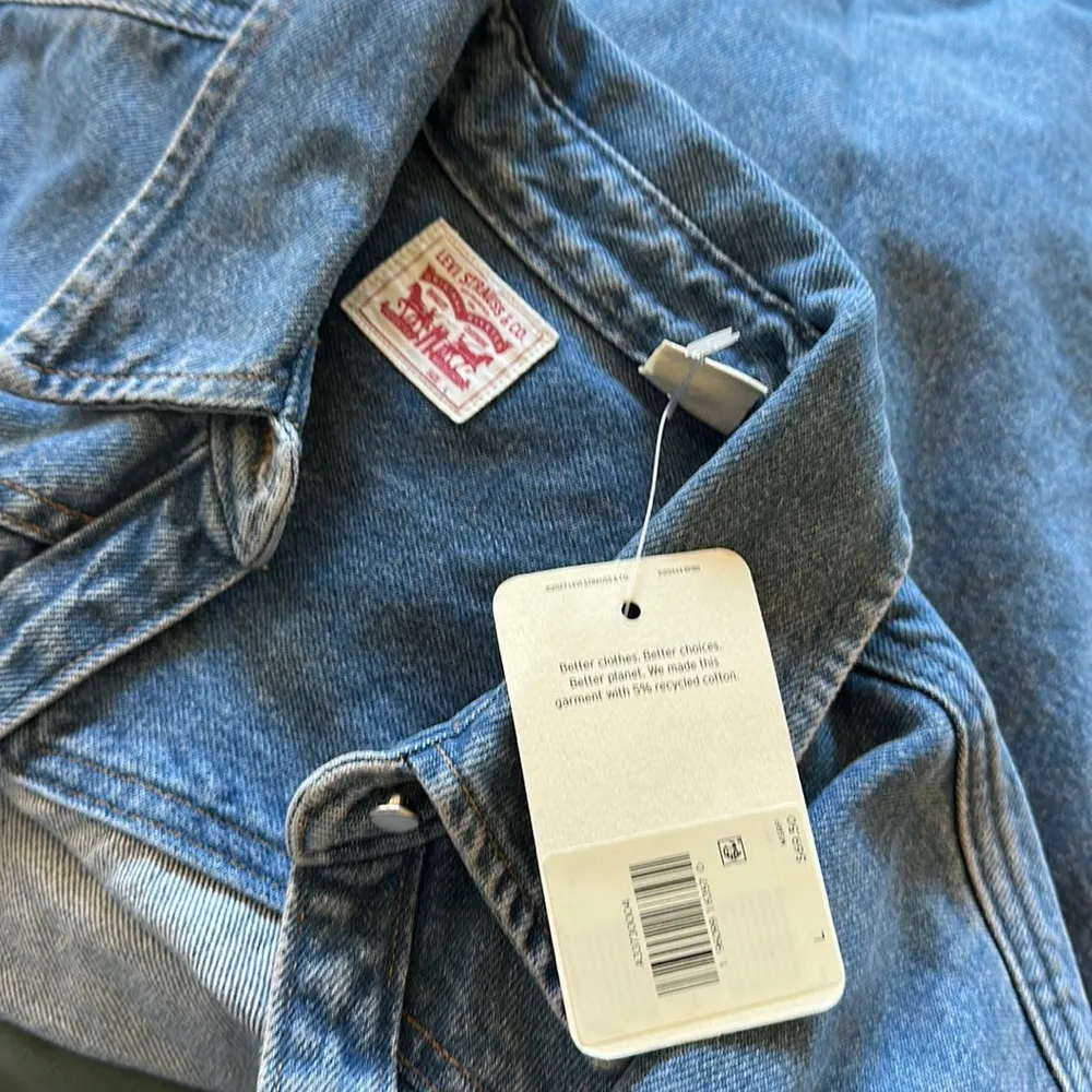 NWT LEVI’S Dylan Oversize Western Indigo Denim Jacket Shirt  Stonewash L - Image 4