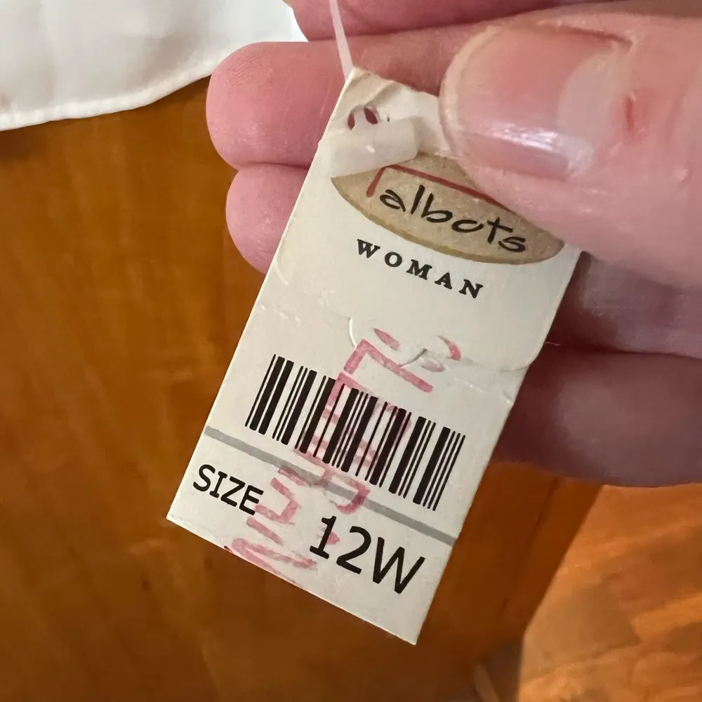 Talbots Woman Long Sleeve Button Down Shirt White Top Unique Buttons NWT 12 12W - Image 10