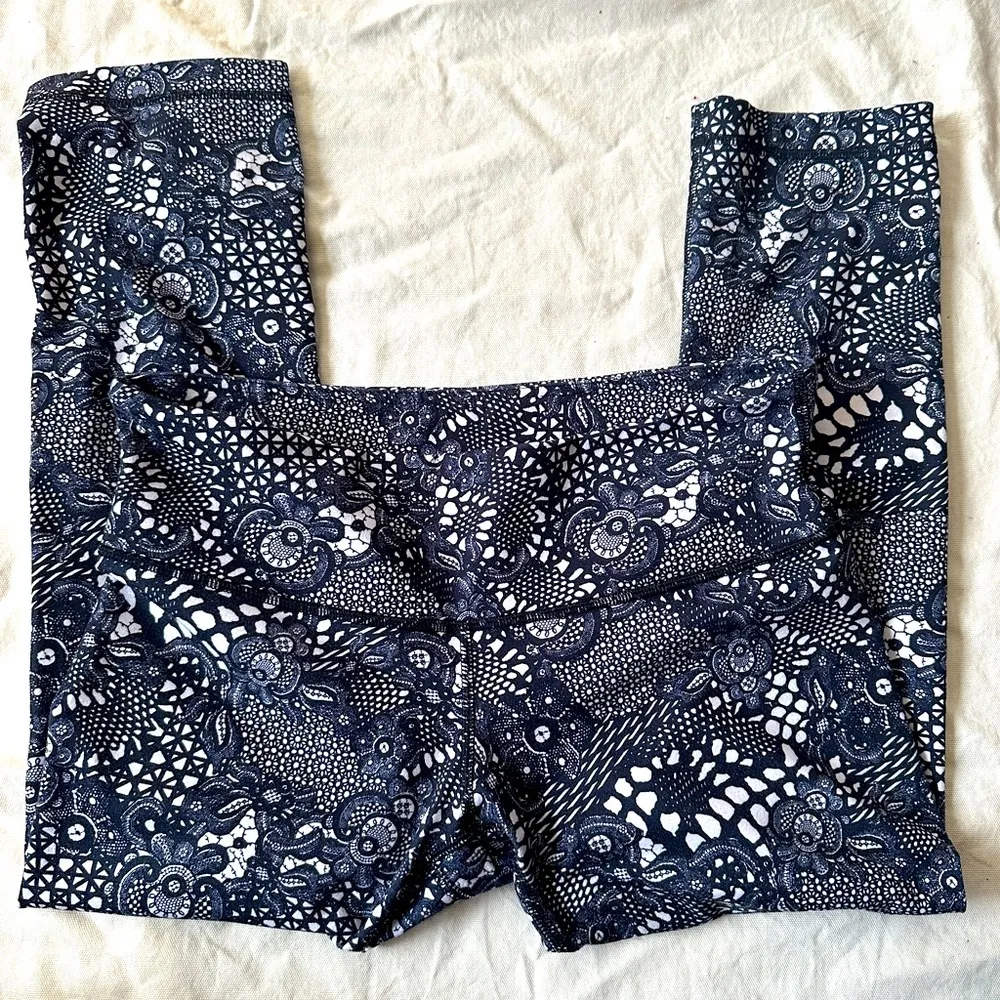 Wunder Under Crop III in Pretty Lace - Size 8 - Image 2