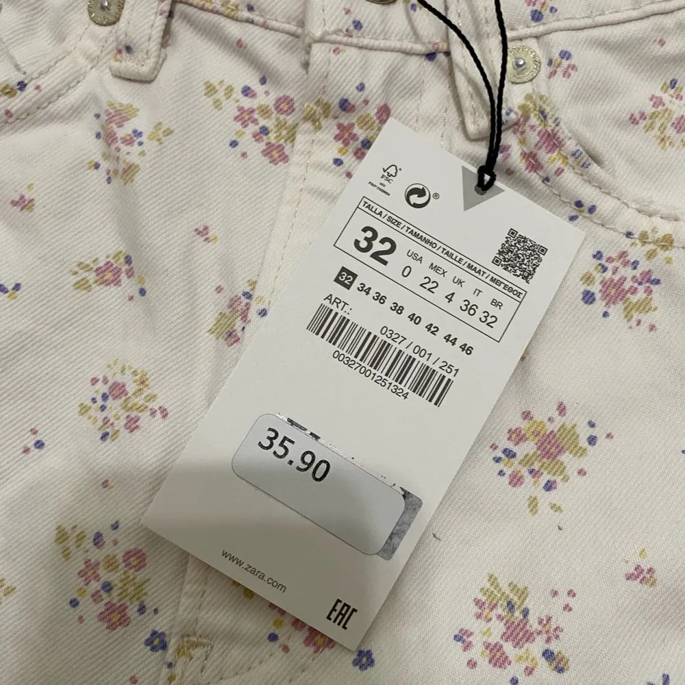 ZARA  Printed Mom Fit Roller Shorts NWT - Image 12