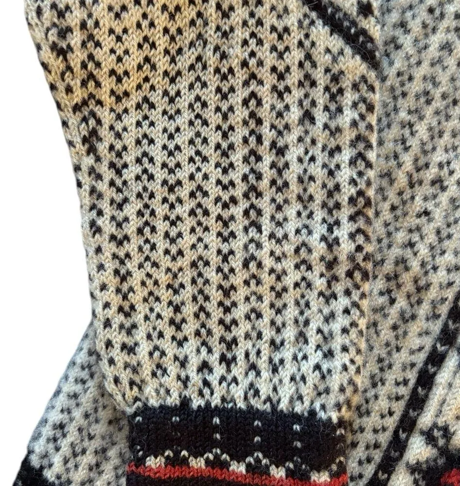 VTG Wool Chunky Knitted Cardigan Sweater M Black Cream Red Metal Scroll Buttons Size M - Image 3