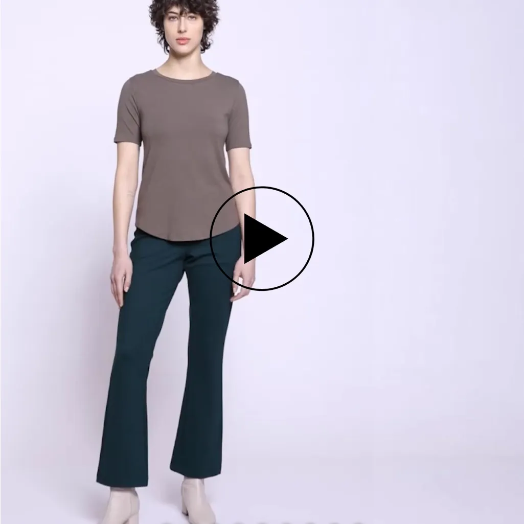 NWT 4XS. Universal standard Tee Rex in color crocodile - Image 6