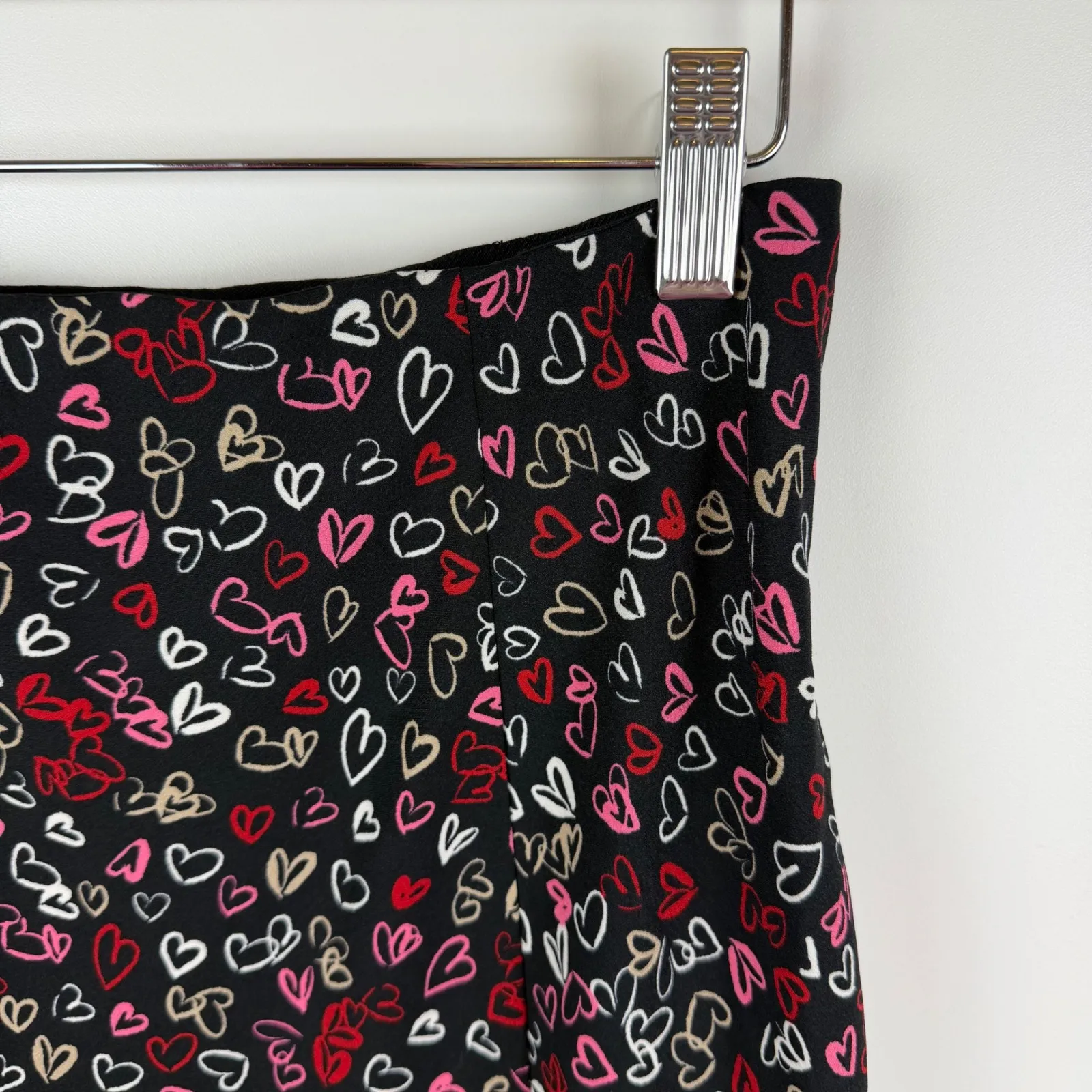LOFT Black Heart Print Midi Skirt Size 2 Coquette Valentines Romantic Y2K Girly - Image 4