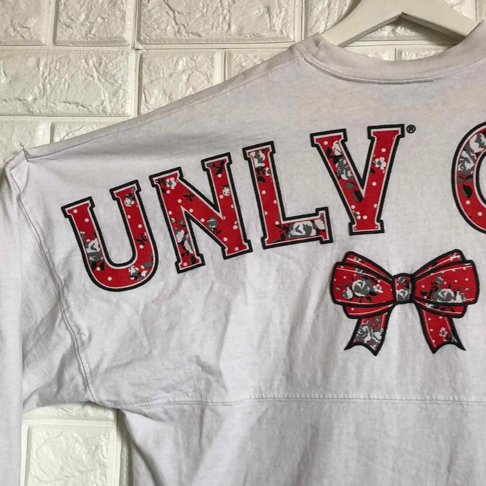 Spirit UNLV girl long sleeve tee Women’s Oversized S Small University‎ Las Vegas - Image 2
