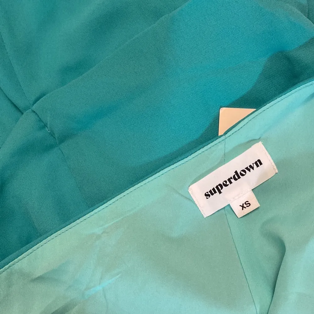 superdown AIMEY ONE SHOULDER ROMPER IN TURQUOISE - Image 5